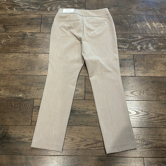 Ann Taylor Factory Dress Pant - The Straight - Size 4 - Picture 2 of 4